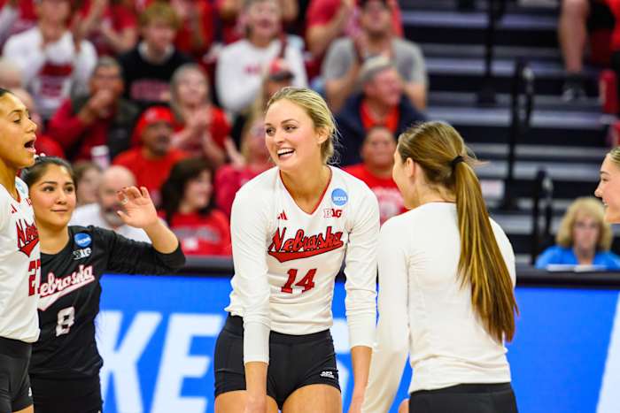 03_Ally Batenhorst_VB vs LIU NCAA Rd 1 1201